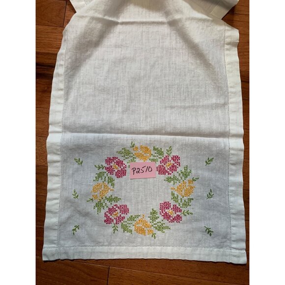 Handmade Embroidered Linen Table Runner with Floral Wreath Design - 36" X 15" - Picture 7 of 7